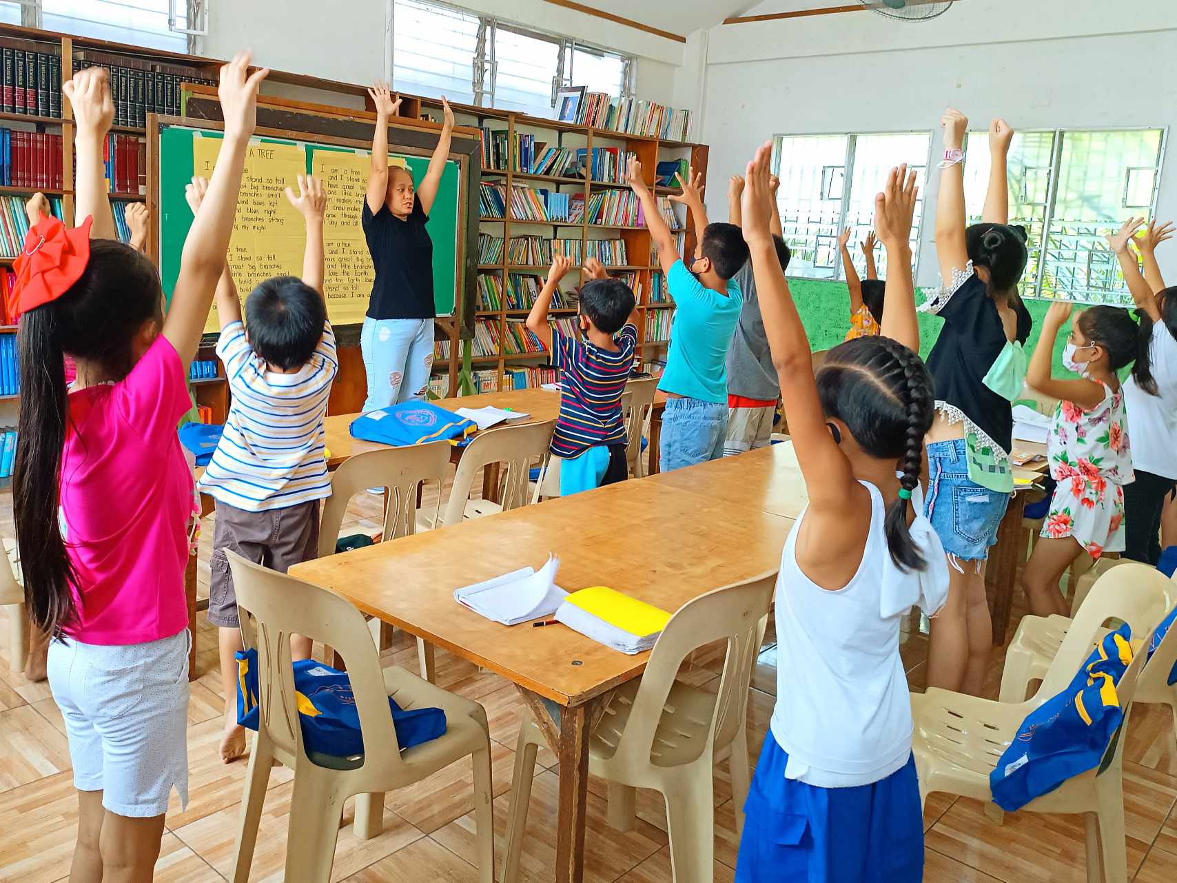 Nachhilfeschüler:innen in Manila